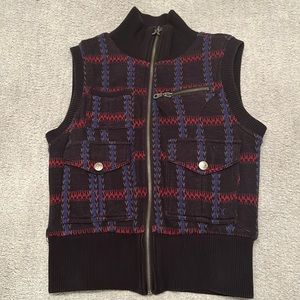 Hurley vest. Warm. Size large but fits small.